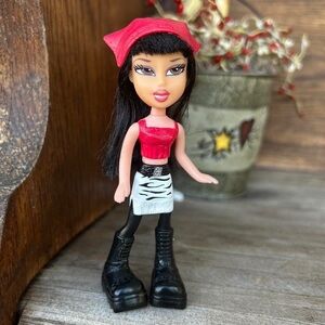 2003 BRATZ Jade McDonald’s toy figure!